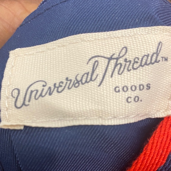 Universal Thread Blue and Red Accessory - Picture 2 of 4